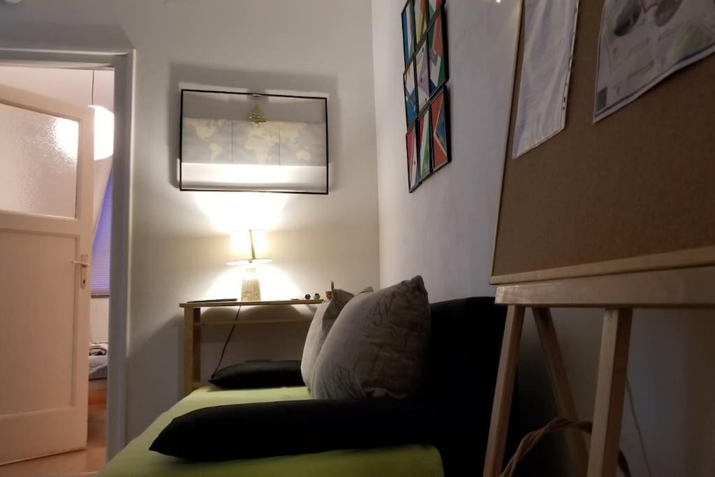 Ferienwohnung Atelier 12, Feeling Like An Artist! Promo Price Belgrad Exterior foto