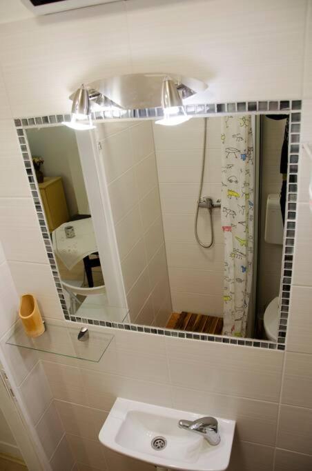 Ferienwohnung Atelier 12, Feeling Like An Artist! Promo Price Belgrad Exterior foto